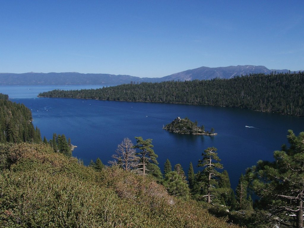 Emerald Bay, Lake Tahoe by Balázs Lécz