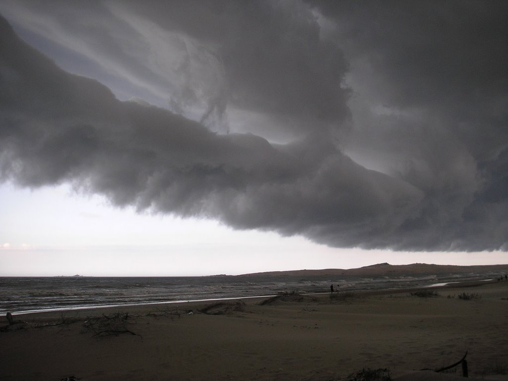 Valizas Tormenta 04 by albertoko067