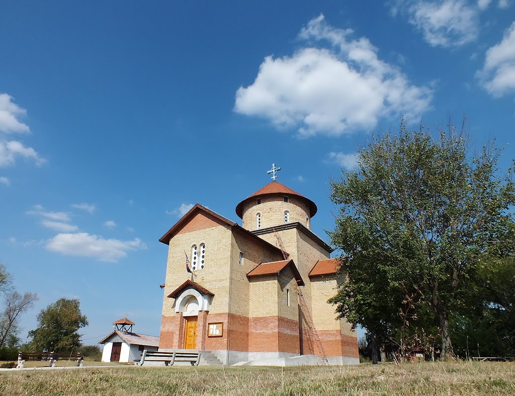 Lovcenac,Vojvodina,Serbia...Serbian orthodox church St. Petar Cetinjski... by новосивачки