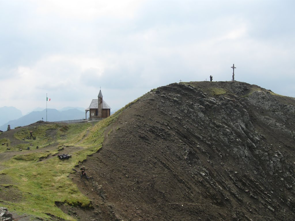 Cima del Col Di Lana con chiesetta e Croce. by giuseppe marella