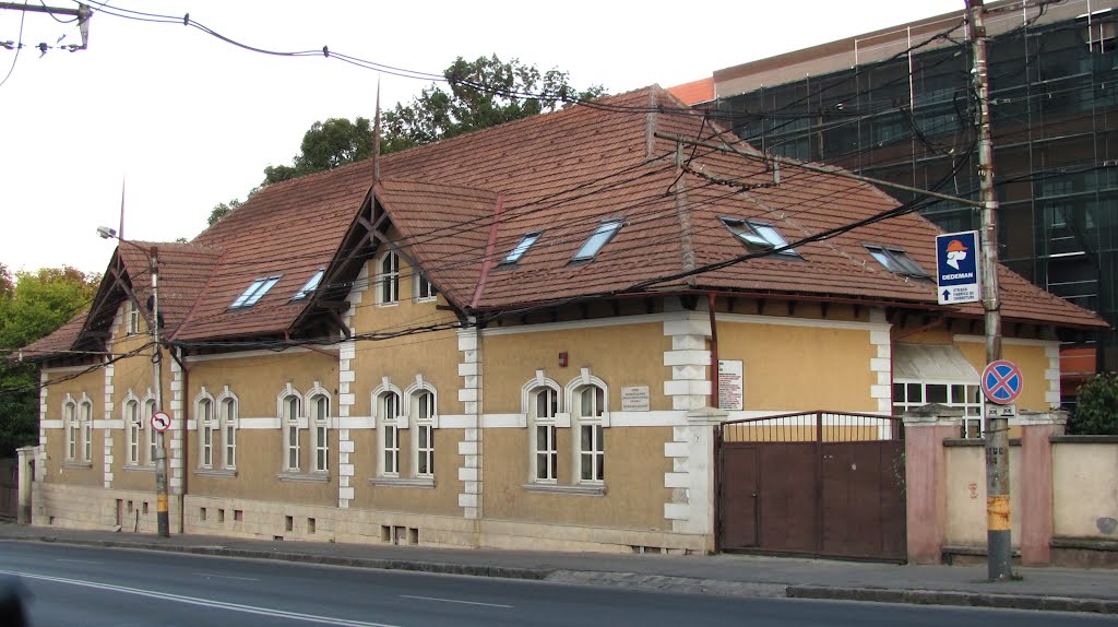 Cluj-Napoca - Calea Mănăstur, nr.3,5,7 - Universitatea de Stiinte Agricole si Medicina Veterinara - Biotehnologii in Agricultura - (2012.09.12) by Ana Maria Catalina