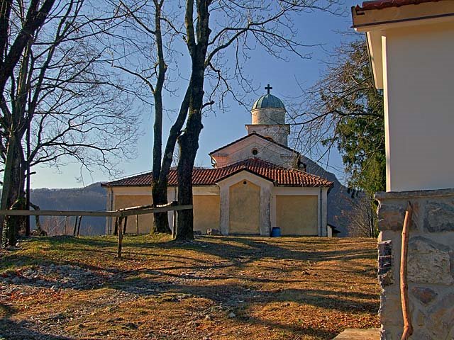 Mengore church by Vid_Pogacnik