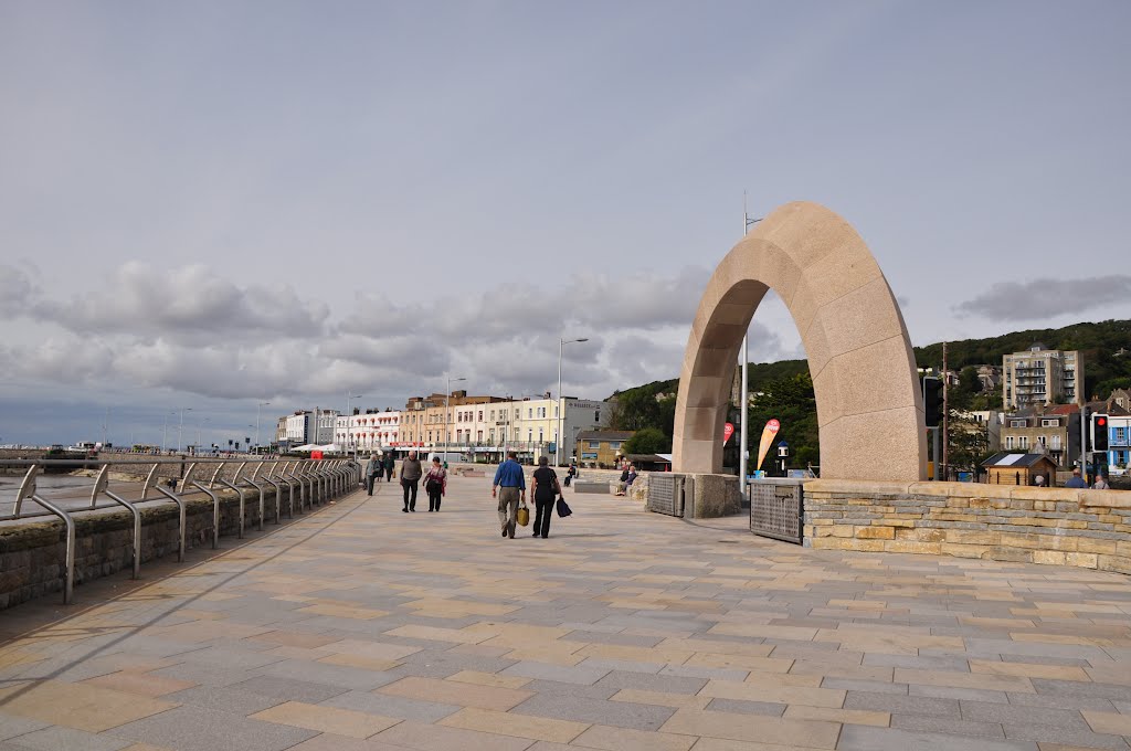 Weston-Super-Mare : Marine Parade by A Photographer