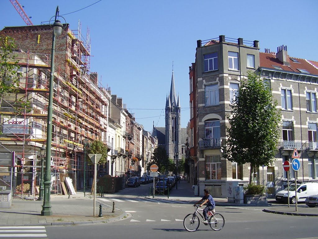 Zijstraat Leopold II by Waldo Gadellaa