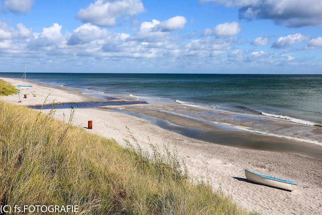 Lyngsa Strand by Frank Stuke