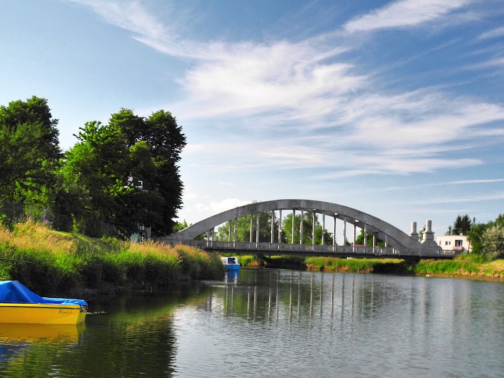 Uherský Ostroh - Bata Canal and Morava river, Czech Republic by Canalous Guidemar