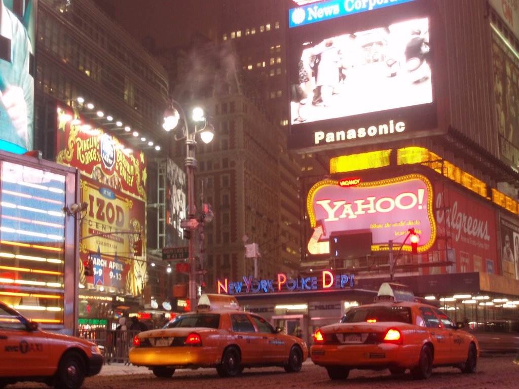 Times Sq.New York by raulitos76