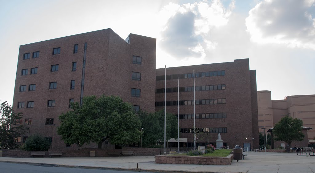 Camden County Hall of Justice, New Jersey, USA by mklinchin