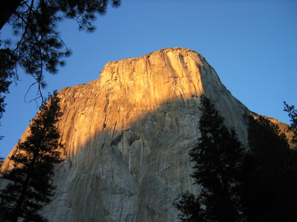 El Capitan, Yosemite, December 2004 by Richard van der Veld…