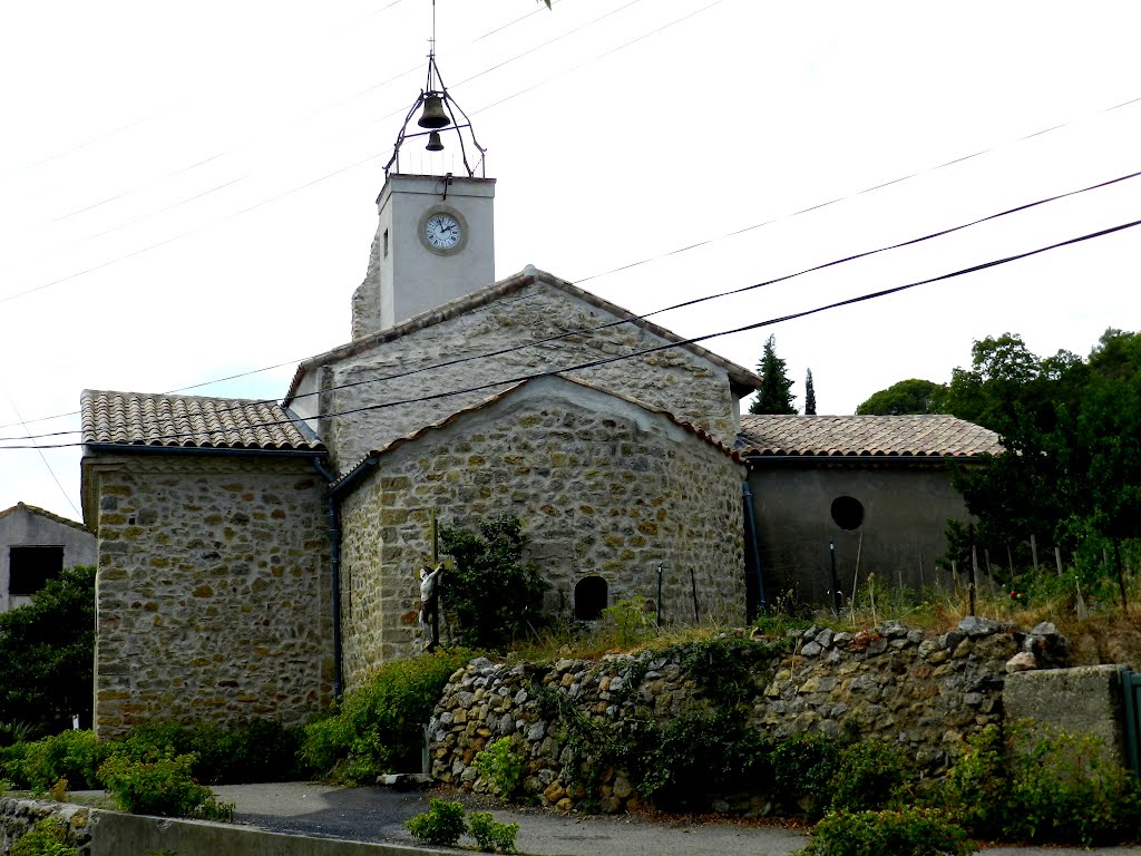 Feuilla en La Garrigue by Ivan Moerman