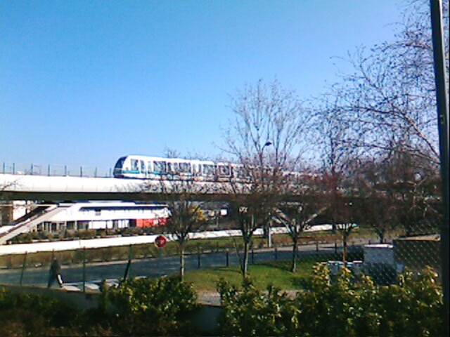 Métro aérien by franck saulais