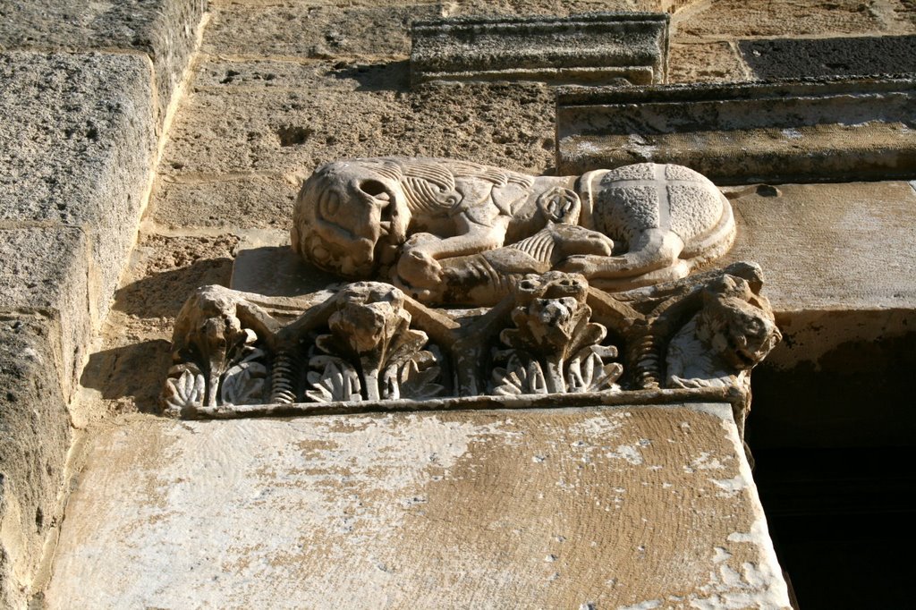 Santa Giusta Cattedrale part. architrave by Artemisia (Cinzia Ol…