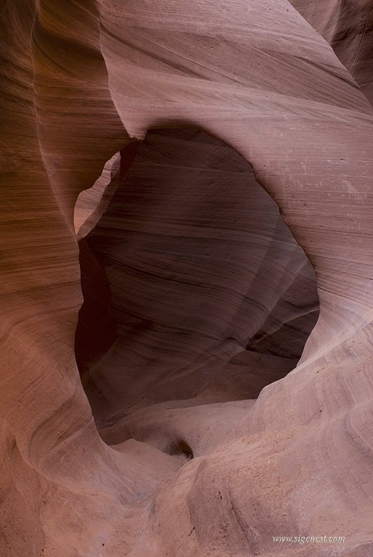 Upper Antelope Canyon by sigenest (Irina)