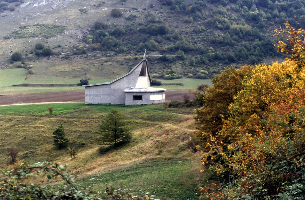 (rc) - Altopiano di Montelago by Rossochiaro