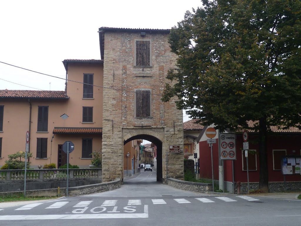 COLOGNO AL SERIO (Bergamo) - Porta Cassatica by leochiodojeans