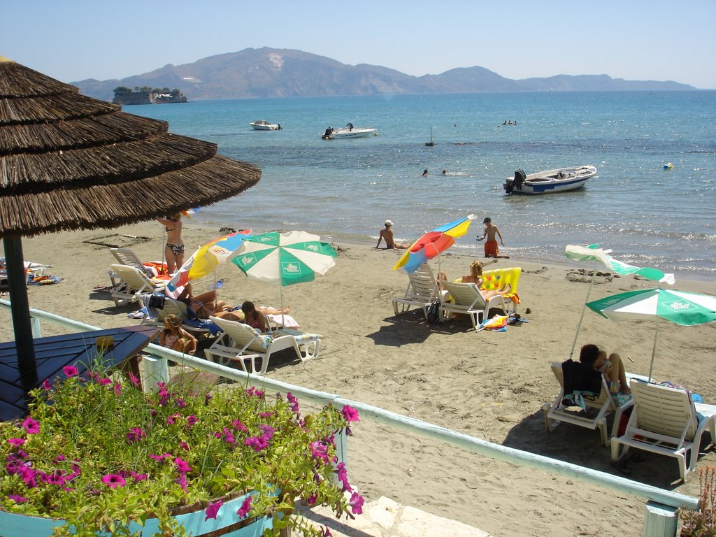 beach of porto koukla by eros08