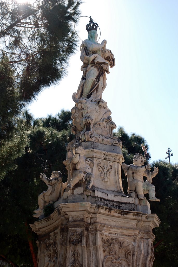 Statua dell'Immacolata Concezione di Giuseppe Buceti (1758) by Marcello Mento