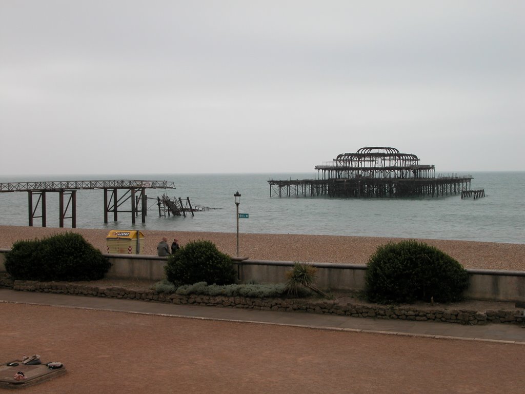 Brighton Pier by Luis R. Santos Garcí…