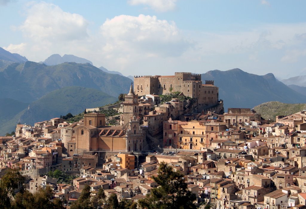 Caccamo Panorama by Fred Asche