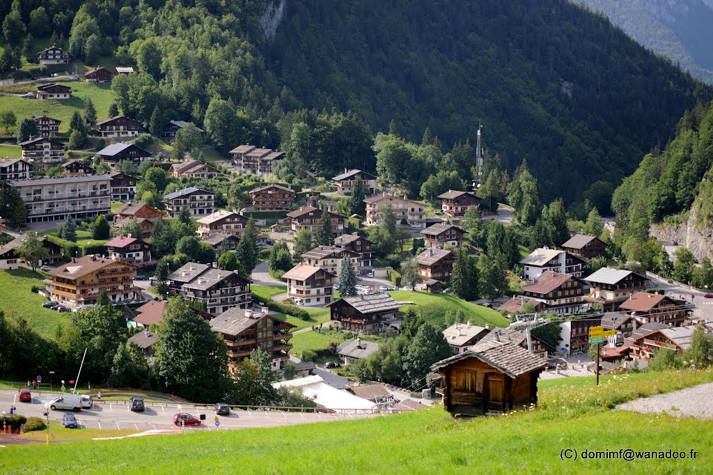 La Clusaz en Savoie by Dominique Salé