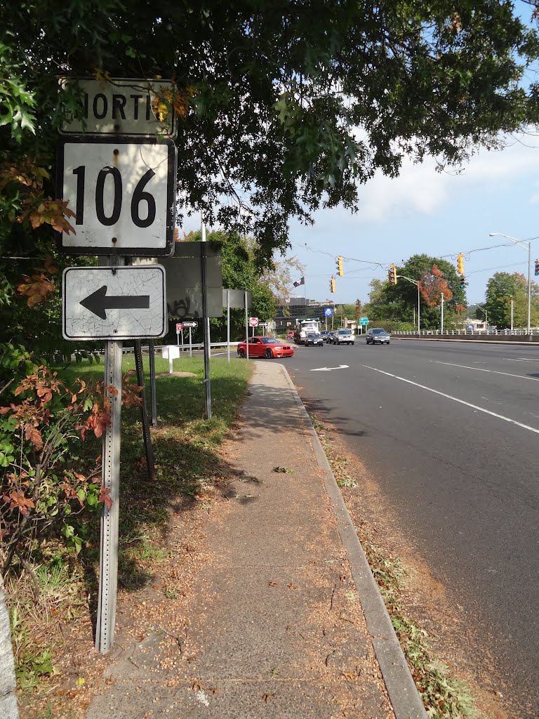 Rt 106 Southern Terminus by rogerking