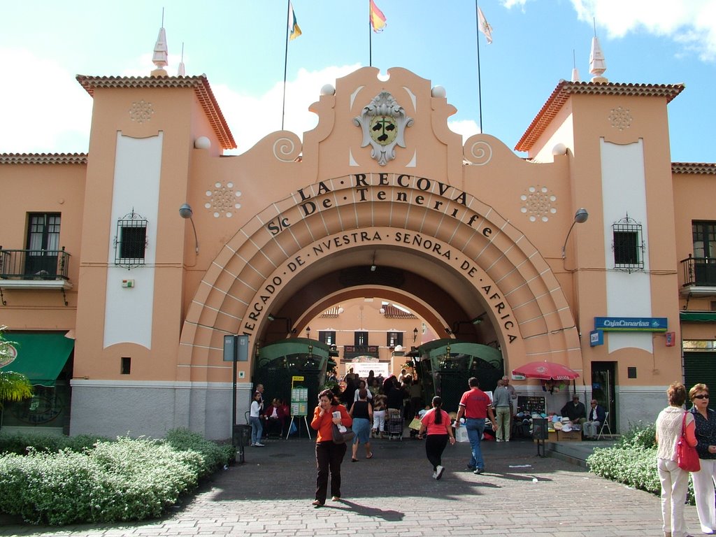 Santa Cruz de Tenerife Bazár by János Szabó