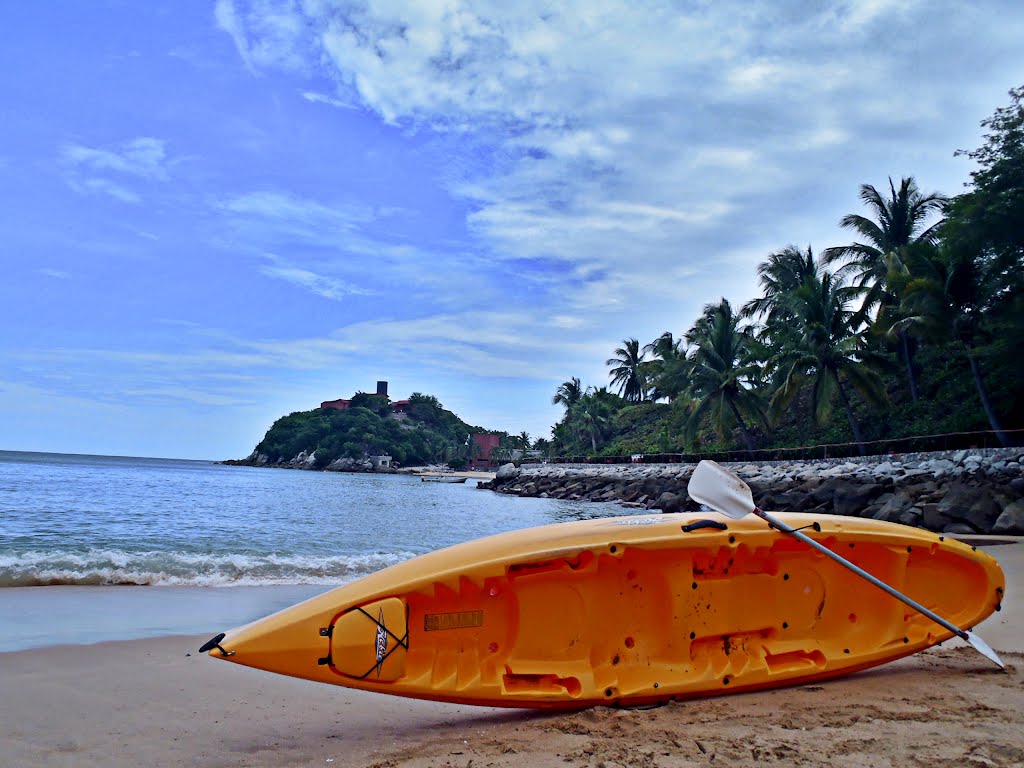 Kayak in Tangoluda Bay at "Las Brisas Hotel" by ~☂slavva☂~