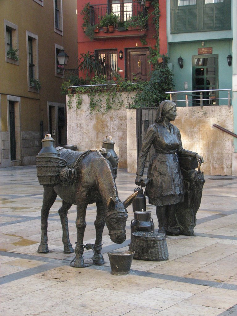 La lechera 1. Oviedo. Principado de Asturias. by Valentin Enrique Fer…