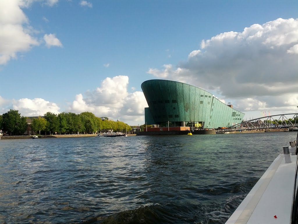 A ship-like building (NEMO) in Amsterdam by Simon J. Liu