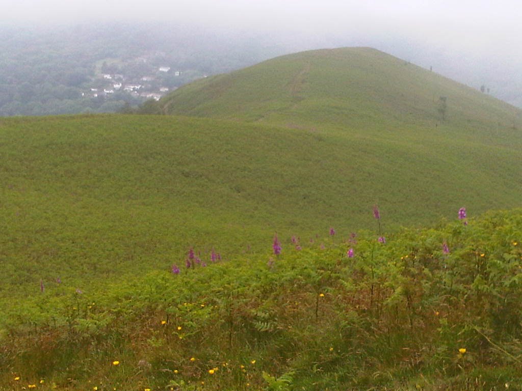 Rhondda Cynon Taff, Mountain Range by Dave Mackay gmail address