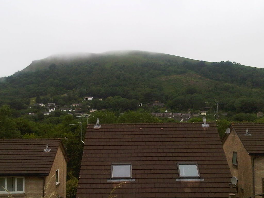 Rhondda Cynon Taff, Mountain Range by Dave Mackay gmail address