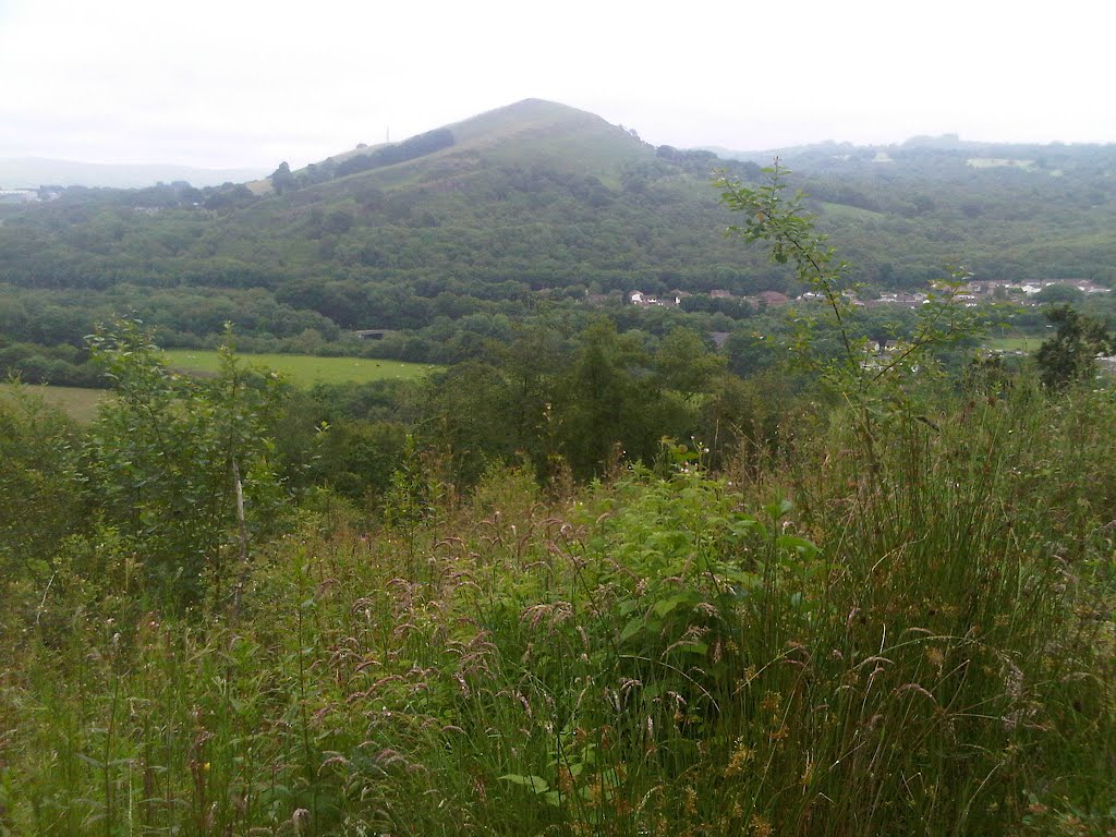 Rhondda Cynon Taff, Mountain Range by Dave Mackay gmail address