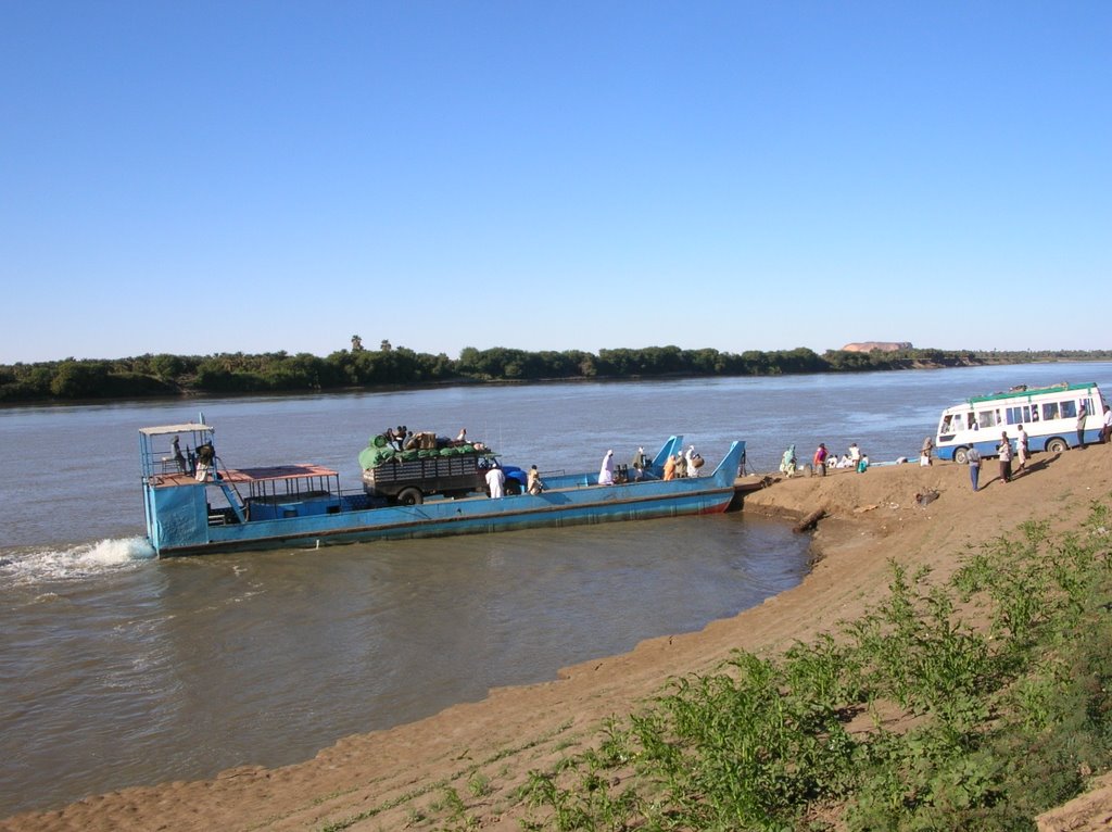 Merowe Ferry - Gebel Barkal in distance - Jan 2007 by MaxFarrar