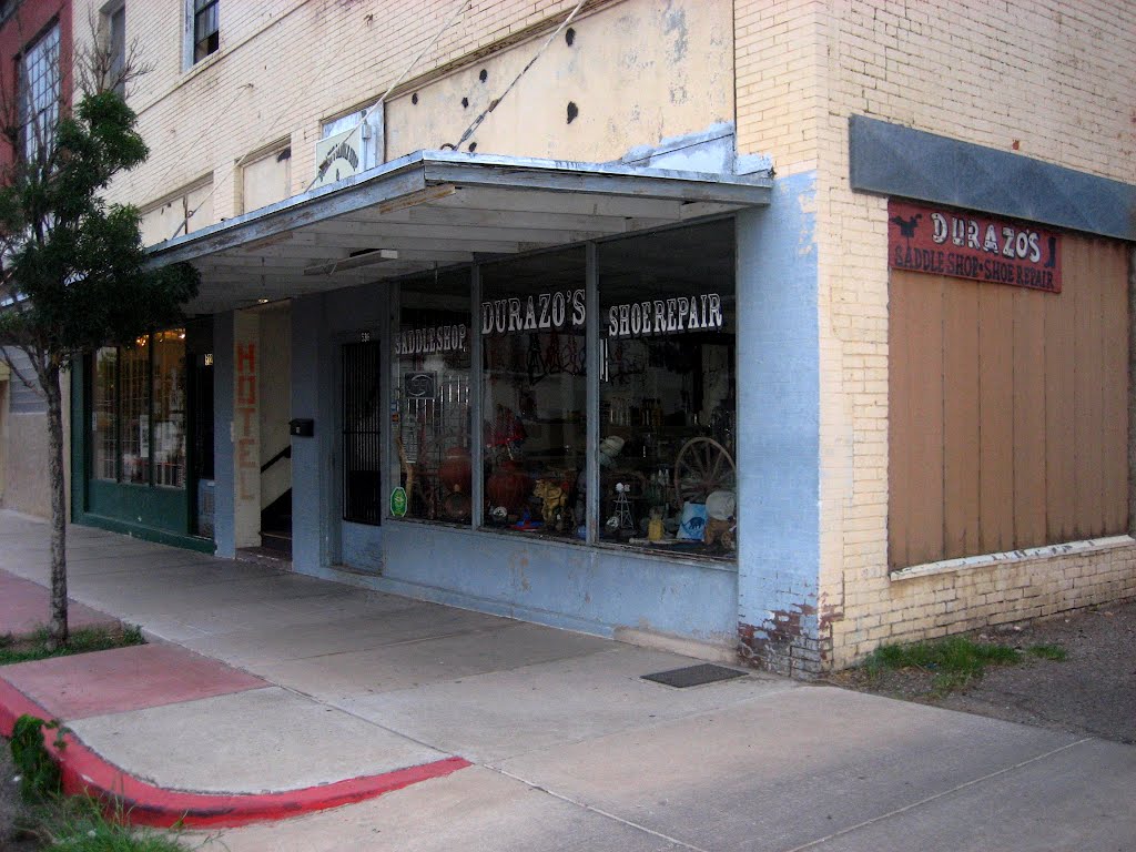 Durazo's, Douglas, Arizona by J.gumby.BOURRET