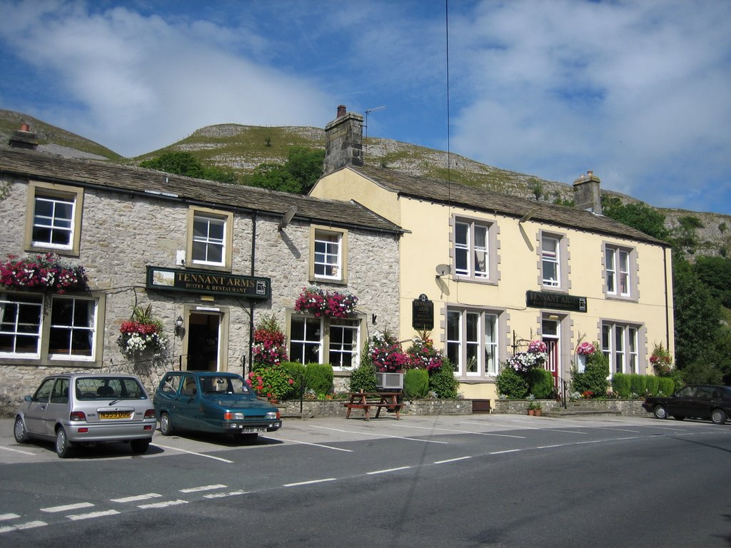 The Tennant Arms, Kilnsey by ghowell