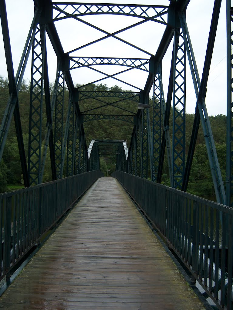 Davle vecchio ponte sul fiume Moldava. Davle, eine alte Brücke über Moldau. Davle, stary most przez Wełtawę. by pieszo_bursztynowym_szlakiem