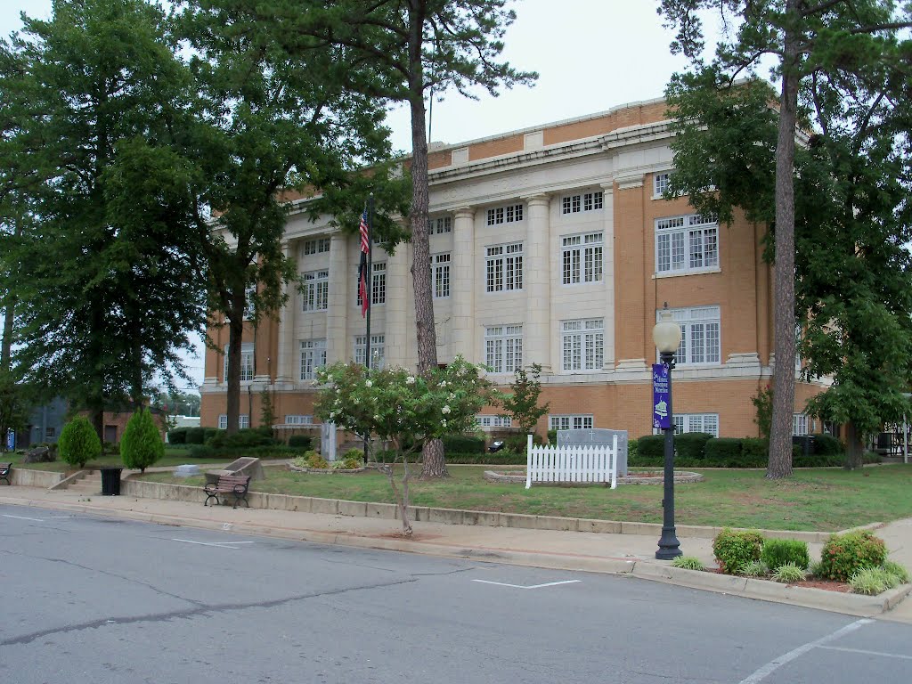 Conway County Courthouse by Sheps