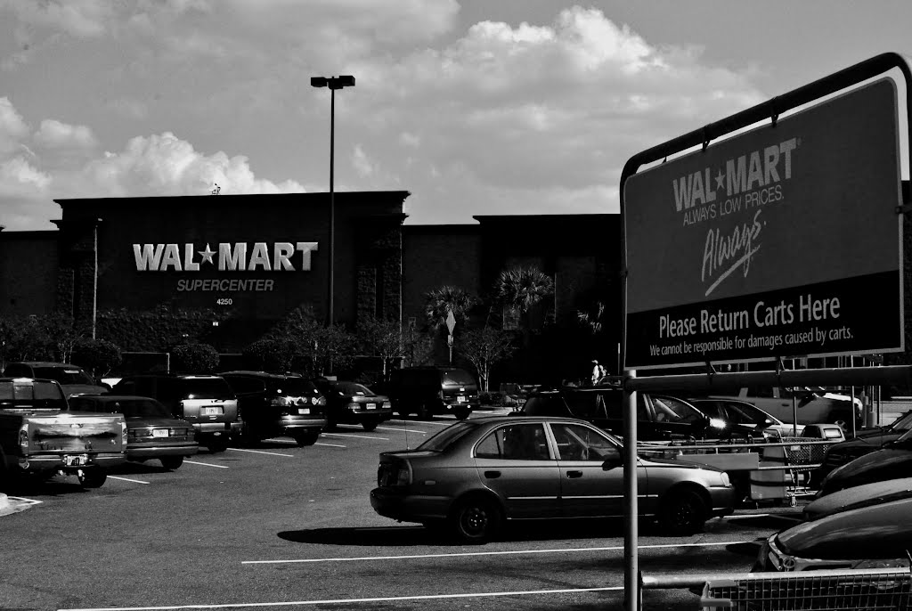 Walmart by samfeltus