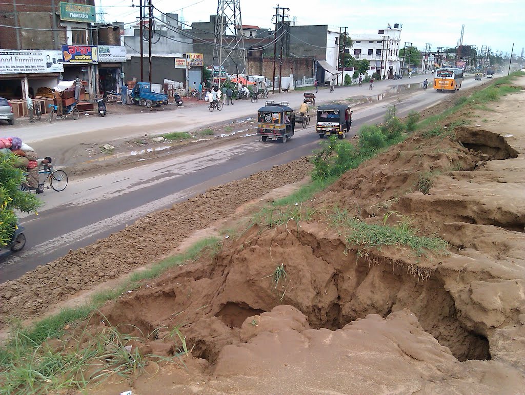 (Shivpuri LUDHIANA) - Effects Of Heavy 2 Day Rainfall From 11-12 August 2011 - Jiyolive.com by jiyolive