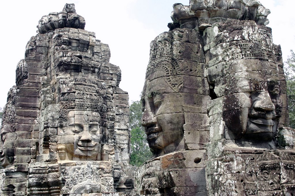 Angkor Tom - Smiling faces in Bayon by Cottius