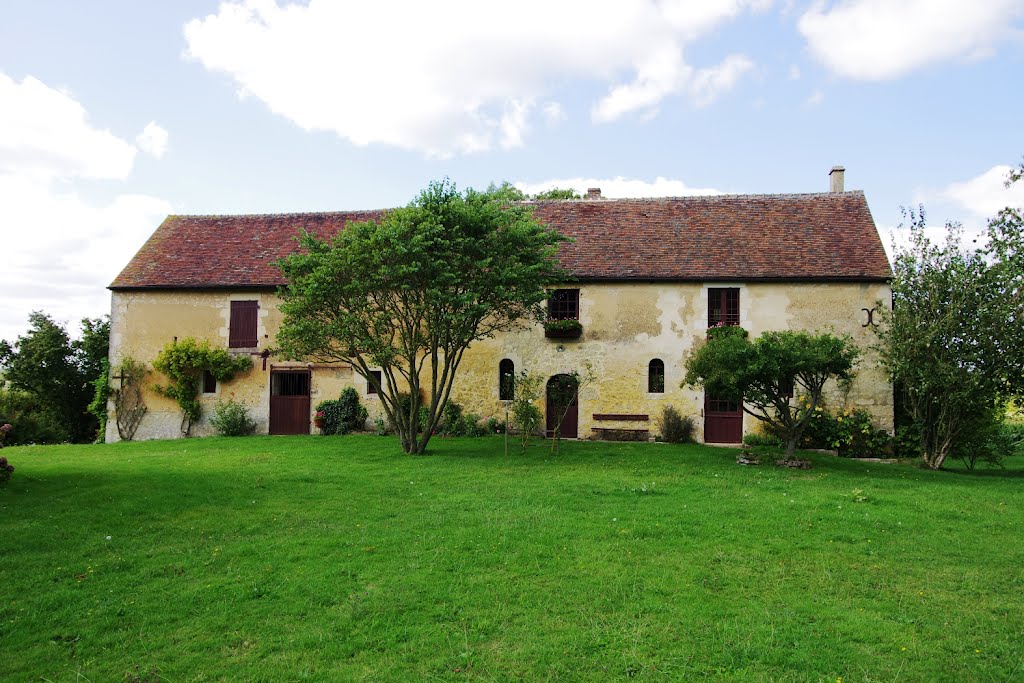 Dépendance du Manoir de la Fresnaye by Jean-Paul Dominique BERTIN