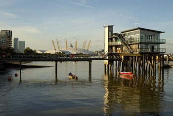 Boat club and O2 dome by monolithmedia