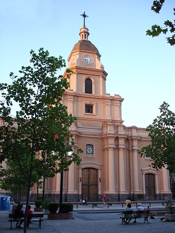 IGLESIA SANTA ANA by SERGIO LÓPEZ RETAMAL