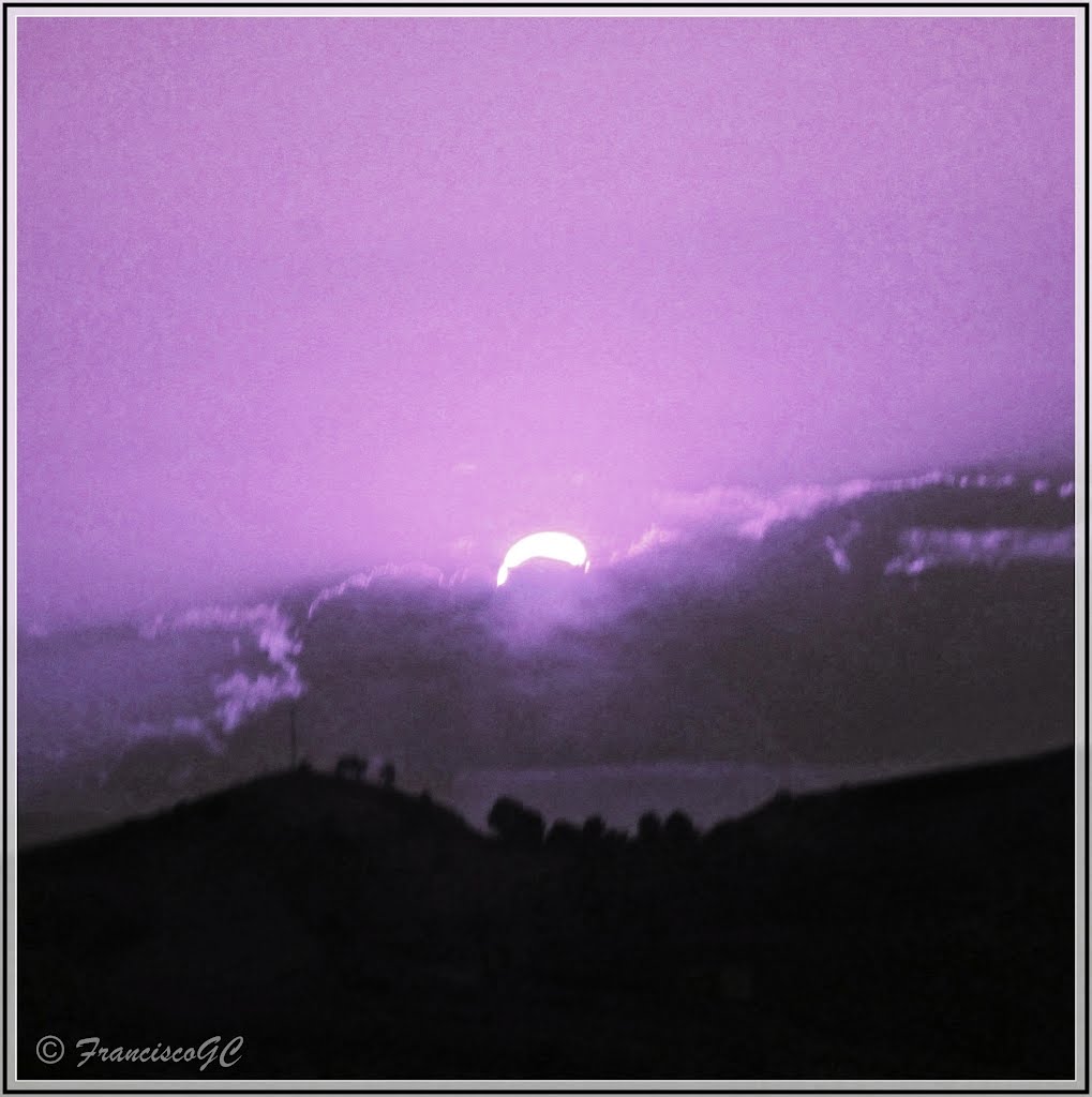 Couche la Lune en Alsace - EGUISHEIM - La Route des vins-- (by FranciscoGC) by © FranciscoGC