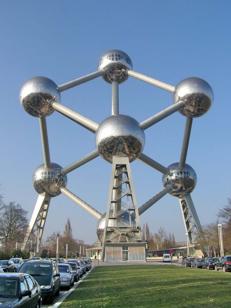 Atomium by FerruccioFinetti