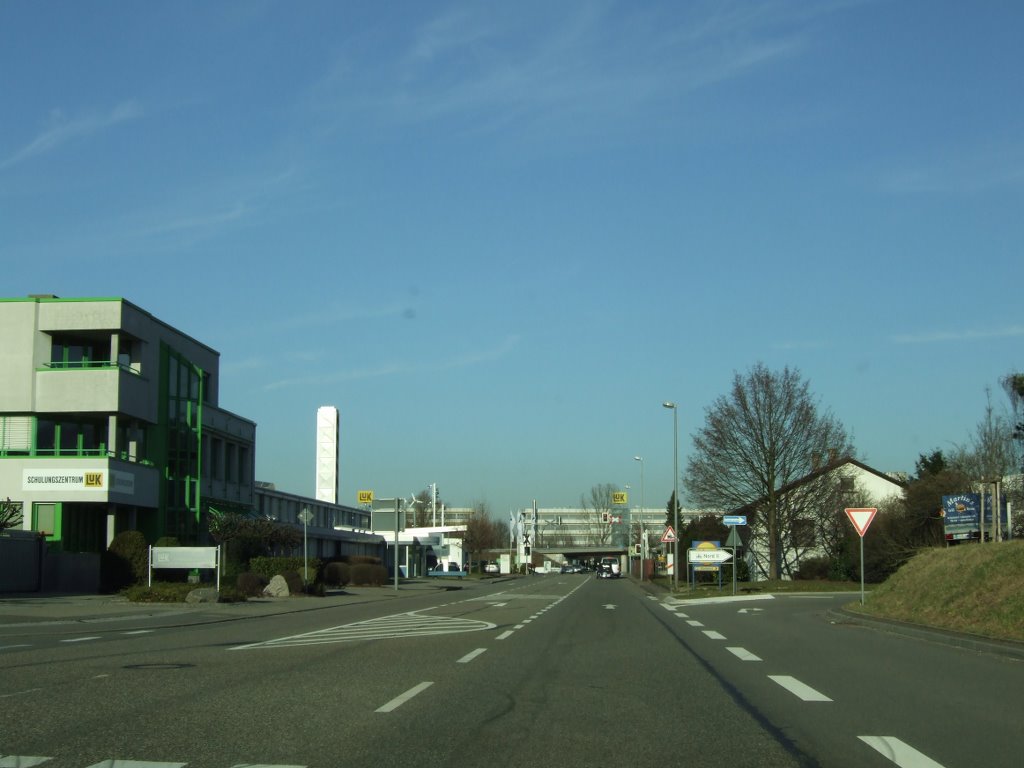 Bühl, die Industriestraße als B3 by RDZfds