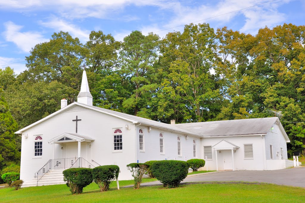 VIRGINIA: NEW KENT COUNTY: BARHAMSVILLE: Mt. Olive Baptist Church, 5501 Holly Fork Road (S.R. 600) by Douglas W. Reynolds, Jr.