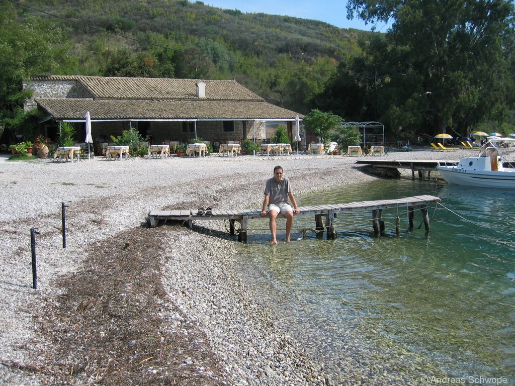 Strand von Ag. Stefanos (Nordosten) by Andreas Schwope