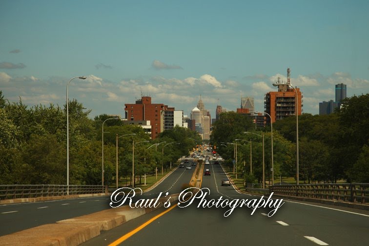 Windsor, Ontario Skyline by Raul's Photography