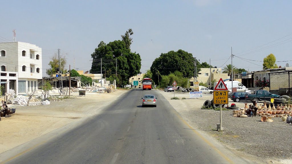 ISRAEL (Cisjordania) Carretera 90, A'uja Tahta by Talavan